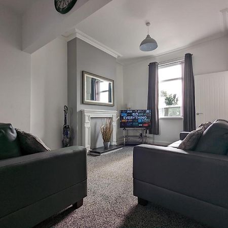 Seymour Home Free Allocated Parking Blackpool Extérieur photo
