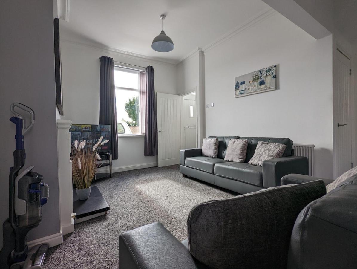 Seymour Home Free Allocated Parking Blackpool Extérieur photo