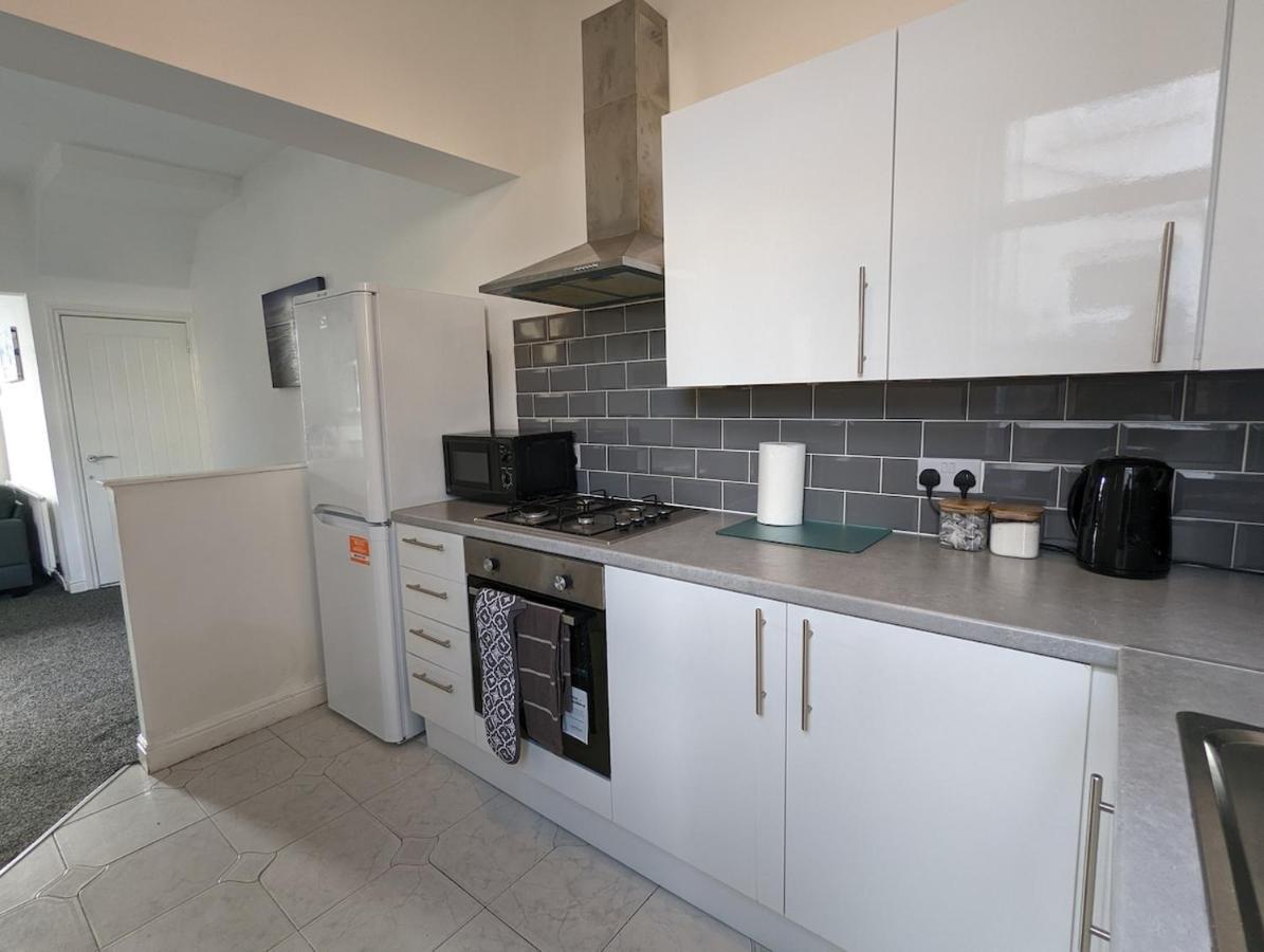 Seymour Home Free Allocated Parking Blackpool Extérieur photo