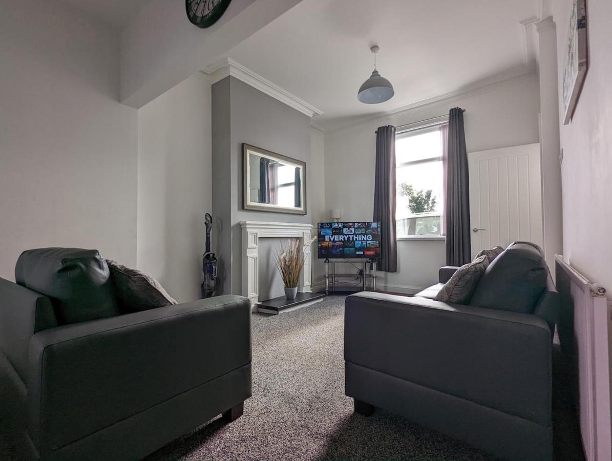 Seymour Home Free Allocated Parking Blackpool Extérieur photo